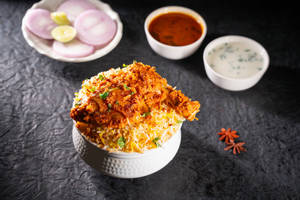 Chicken Hyderabadi Dum Biryani (1000gms)