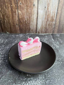 Creamy Strawberry Pastry