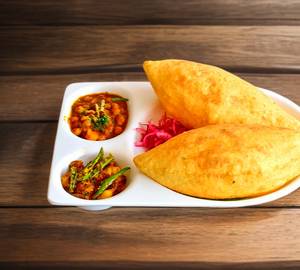 Chole bhature [2 pieces]