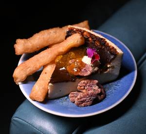 San Sebastian Burnt Cheese Cake