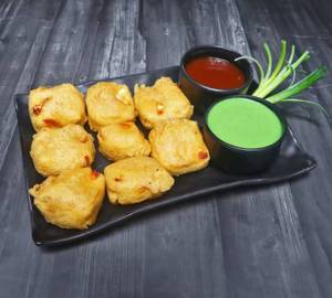 Paneer pakoda [ 10 pcs ]