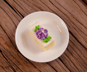 Vanilla  Pastry 1 Pcs