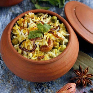 Matka Awadhi Veg Biryani
