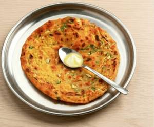 Dal Lasooni Parantha