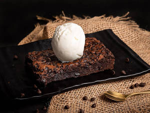 Chocochip Fudge Brownie