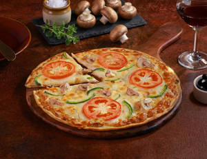 Mushroom Affair Pizza [7" Regular, ULTRA-THIN C...