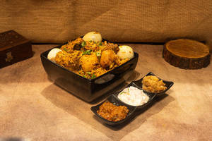 Chicken Biryani 3 Serve (egg Raitha Brinjal Gravy Bread Halwa)