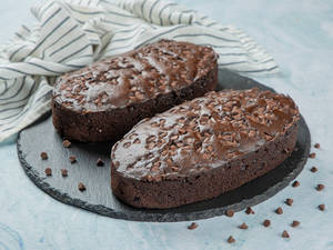 Choco Chips Tea-time Cake