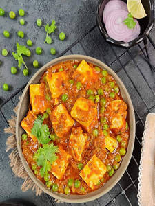 Matar Paneer