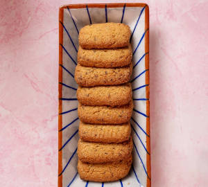 Desi Ghee Jawar Salty Biscuit