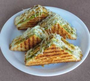 "Veg cheese grilled sandwich (jumbo bread)"
