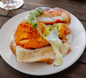 Cheese Vada Pav 1 piece 