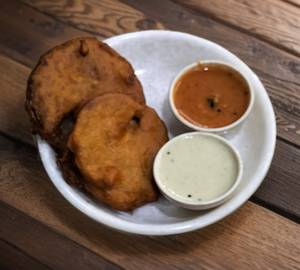 Onion Bajji (2 Pieces)