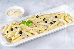 White Sauce Pasta