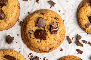 Vanilla Chocolate Chunk Cookie