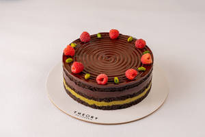 Raspberry & Kunafa Chocolate Cake