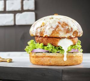 Crispy Cheese Blast Burger