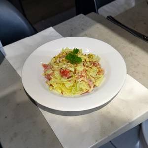 House Salad (Veg,Services)