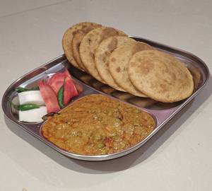 Sattu Poori With Sabji