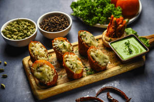 Tandoori Aloo (06 Pcs)
