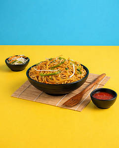 Dhaba Style Chowmein