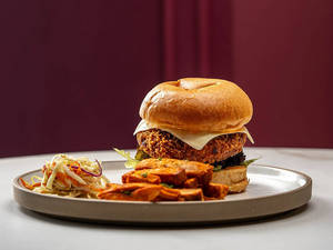Couch Potato Burger With Potato Fries