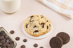 Oreo Cream Cheese Cookie