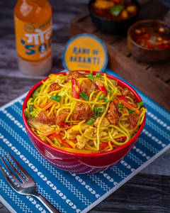 Singapore Stir Fried Noodles - Chicken