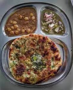 Amritsari Gravy Kulcha