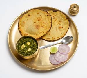2 Makki Ki Roti With Palak Paneer [Half] And Salad
