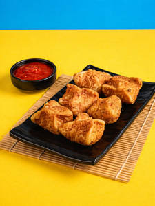 Kurkure Paneer Momos [6 Pcs]