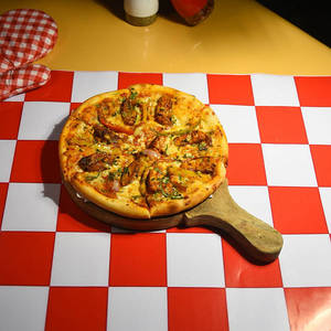 Butter Chicken Pizza