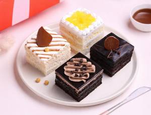 Assorted Pastry Combo Of Four
