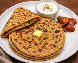Aloo Paratha (Tandoor Walla) With Curd, Pickle And Butter
