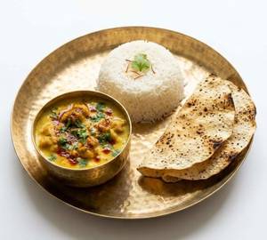 Half Kadhi Pakoda + Rice + Papad