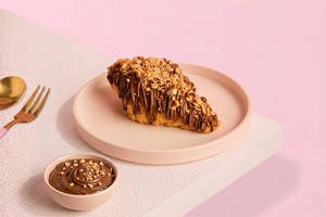 NUTELLA CROISSANT