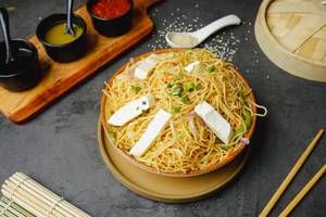 Veg Hakka Noodles