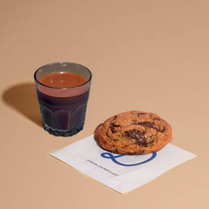 Hot Chocolate with Choco Chunk Cookie