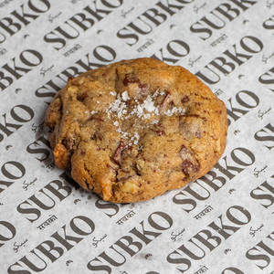Dark Chocolate Walnut Sea Salt Cookie