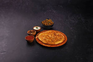 2 Tandoori Gobhi Paratha With Chola