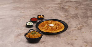 2 Tandoori Aloo Payaz Paratha With Chola