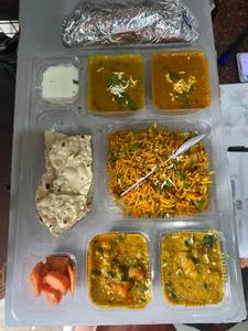 Biryaniwali + 2 veg sabji thali         