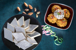 Kaju Barfi + Darvej Laddu (900g)
