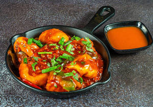 Veg Dragon Momos [6 Pcs]