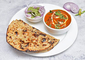 Paneer Butter Masala With Choice Of Bread [Serves 1]