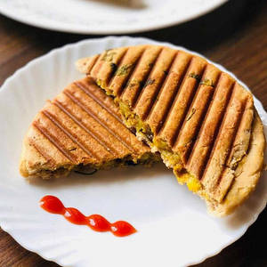 Stuff Kulcha Paneer