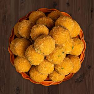 Besan Laddu (4 Pc)