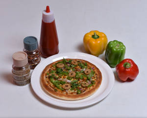 Chicken Seekh Kebab Pizza