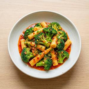 Brocoli & Baby Corn In Sweet Chilli Sauce