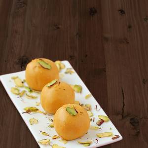 Besan Ladoo